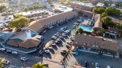Hyannis Plaza Hotel image 16
