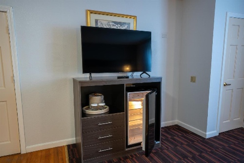 Hyannis Plaza Hotel image 3