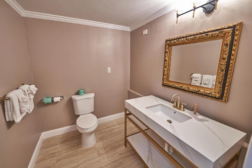 Hyannis Plaza Hotel image 33