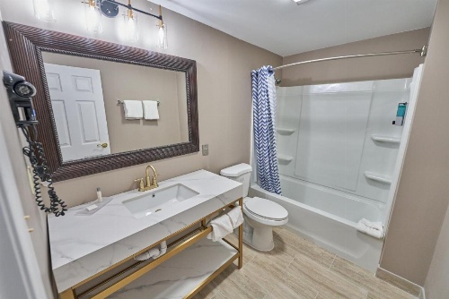 Hyannis Plaza Hotel image 35