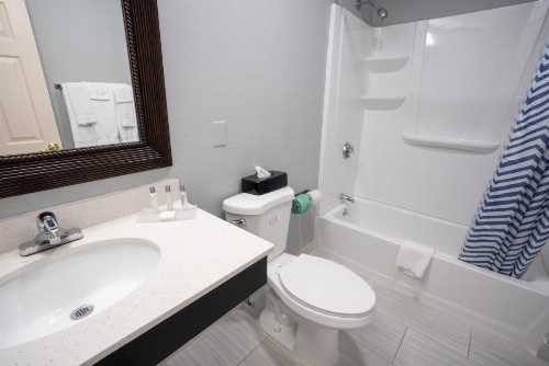 Hyannis Plaza Hotel image 5