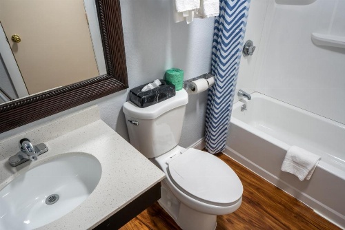 Hyannis Plaza Hotel image 9